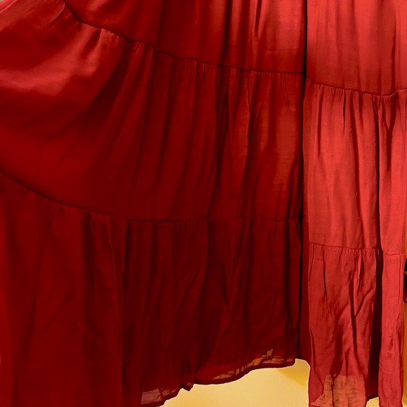 🌹💃🏻RED Dress,Rayon Polyester, beautiful material. - Picture 4 of 4